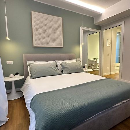 The Captain'S Apartments Sirocco - City Center Leonardo Academy سيستو كالينْدي المظهر الخارجي الصورة